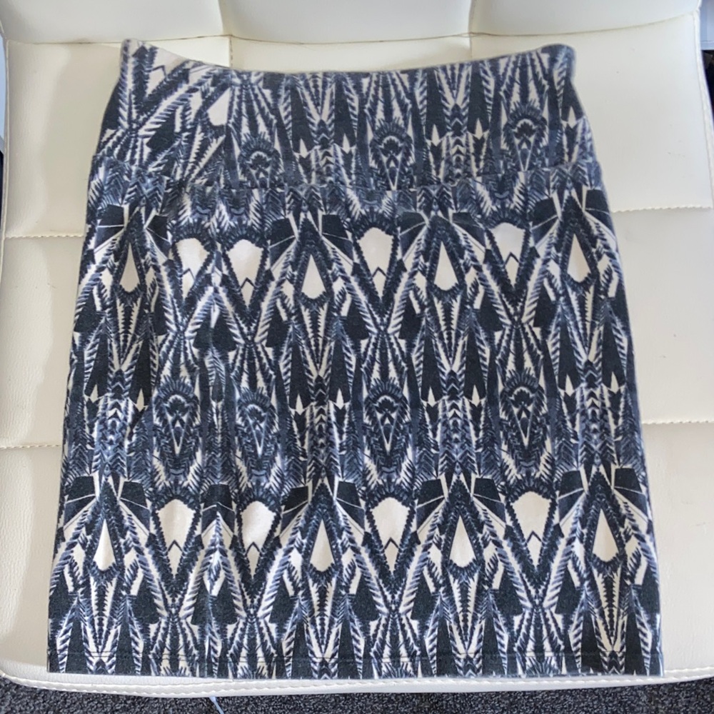 American Eagle Outfitters Blue and White Patterned Mini Skirt